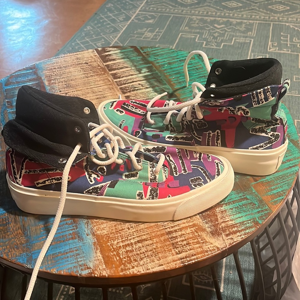 Brand new essentials fear of god. Size 11